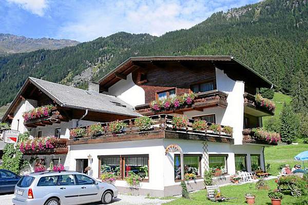 Ferienhaus Tirol - St. Leonhard Foto