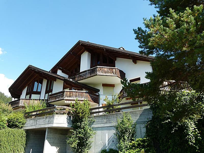 Ferienwohnung 4.5 Zi Galeriewohnung in Laax