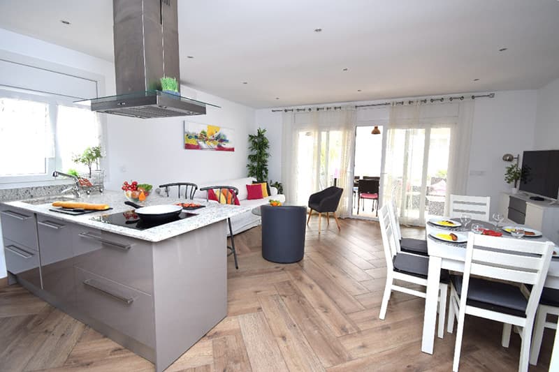 Ferienhaus Villa Montseny mit Pool — Bild 3
